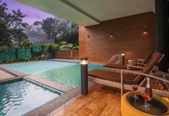 Villa 41 by StayVista - A chic retreat with a pool, poker table, and a theater room allows 18 year olds to book a room