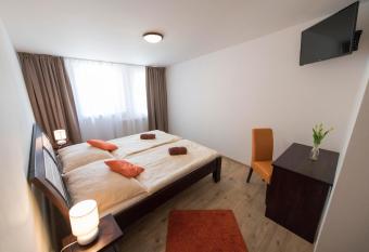 Penzion Patron has Balcony rooms