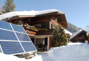 Apartment Nadeschda allows 18 year olds to book a room