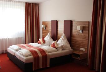 Zum alten Bahnhof has Balcony rooms