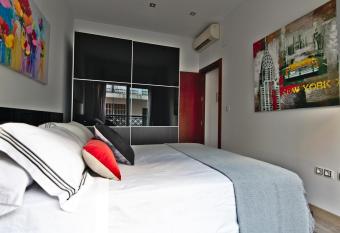 apartamento completo centrico allows 18 year olds to book a room