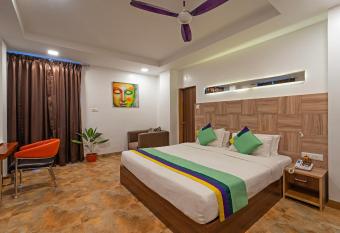 Treebo Trend Golden Swan Tambaram allows 18 year olds to book a room