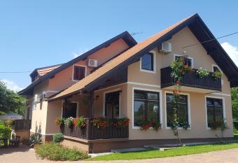 Guest Accommodation Marko Kesi   has Balcony rooms