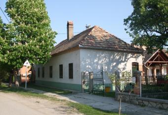 Bike Stop Duna has Balcony rooms