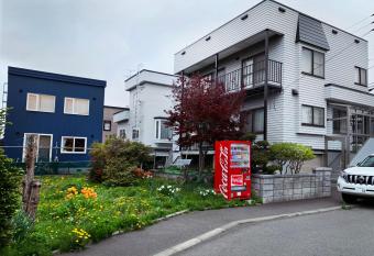 Kien has Balcony rooms