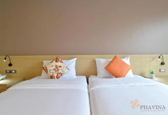 Phavina Grand Boutique has Balcony rooms