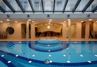 Phoenix has Balcony rooms