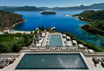 D Maris Bay has Balcony rooms