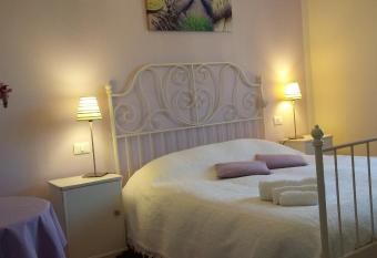 B&B Il Paiolo allows 18 year olds to book a room
