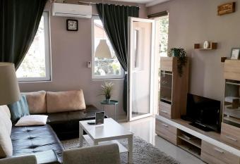 Preno  i  te Dunav allows 18 year olds to book a room