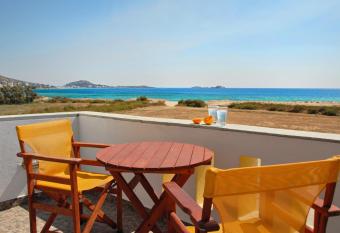 Sea Melody Studios has Balcony rooms