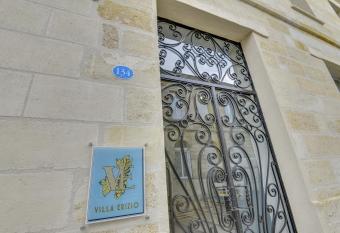 Villa Erizio, Bordeaux Centre has Balcony rooms