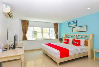 OYO 394 Nana Beach Cha Am allows 18 year olds to book a room