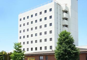 Hotel Route Tsukuba has Smoking rooms