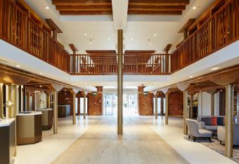 Manchester Marriott Victoria & Albert Hotel allows 18 year olds to book a room