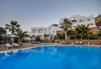 Olga has Balcony rooms