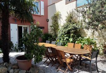 L Orangeraie has Balcony rooms