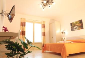 Salvius B&B has Balcony rooms