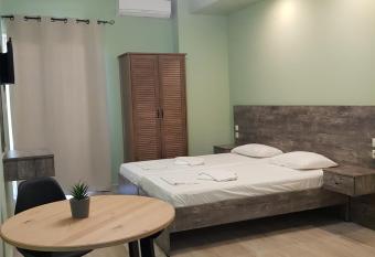 Poppy Beloni allows 18 year olds to book a room