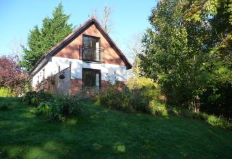 Doonbank Cottage Bothy allows 18 year olds to book a room
