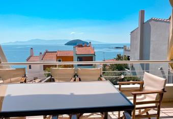 Athina Villa - Premier Sea has Balcony rooms