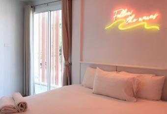 Goodnight Cha Am Minitel has Balcony rooms