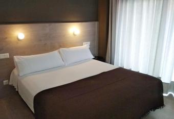 Hotel Delicias has Balcony rooms