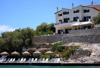 Kekrifalia Hotel has Balcony rooms