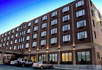 Capital Hotel allows 18 year olds to book a room