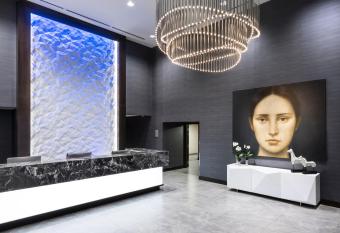 South Sioux City Marriott Riverfront has rooms with a private hot tub