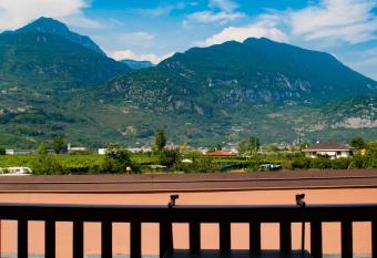 Appartamento Campagnola 1 has Balcony rooms