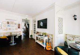 Lisbon South Hostel allows 18 year olds to book a room