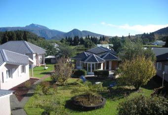 H  tel L Ecrin has Balcony rooms