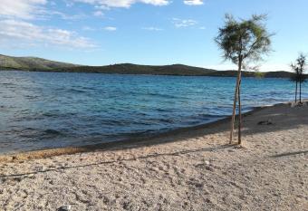 Holiday home Ivan has Balcony rooms