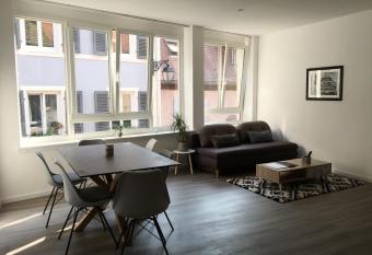 L Ours allows 18 year olds to book a room