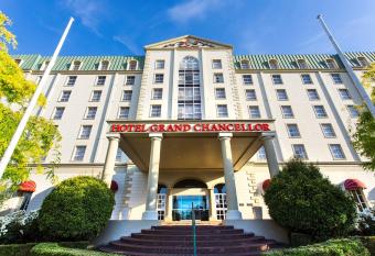 Hotel Grand Chancellor Launceston allows 18 year olds to book a room