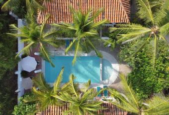 Bungalows Santa Cruz allows 18 year olds to book a room