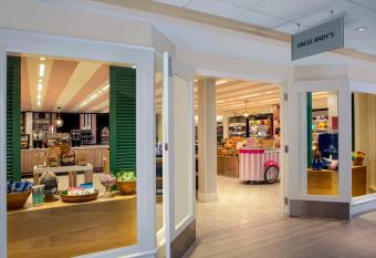 The Don CeSar has Balcony rooms