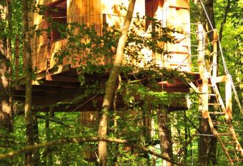 Cabanes Espace Fouletot has Balcony rooms