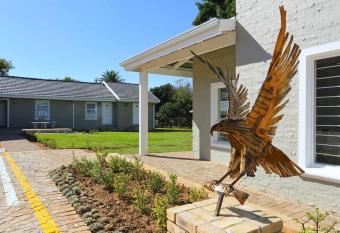 Eagle Cove allows 18 year olds to book a room