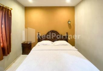 Istana Griya 2 Hotel Solo RedPartner allows 18 year olds to book a room