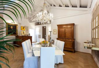 La Maison allows 18 year olds to book a room