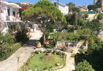 Arillas Studios has Balcony rooms