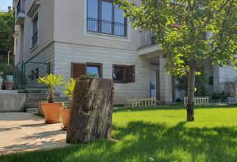 Apartman Marti has Balcony rooms