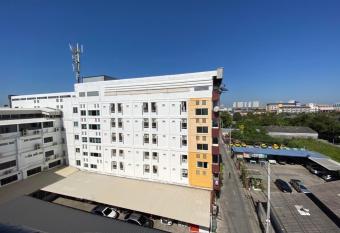 Lee s Mark Residence has Balcony rooms