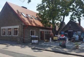 Cs  pi Panzi   has Balcony rooms