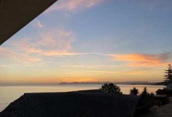 Nefeli Rooms has Balcony rooms