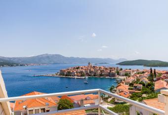 Apartments Giuliani has Balcony rooms