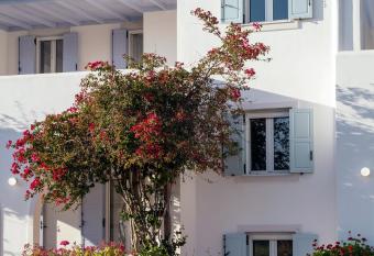 Paktia Villas has Balcony rooms