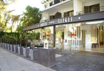 Hotel Sitges has Balcony rooms